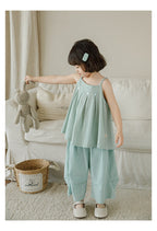 Conjunto Coordinado de Dos Piezas para Niña | Blusa y Pantalón Capri