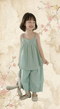 Conjunto Coordinado de Dos Piezas para Niña | Blusa y Pantalón Capri