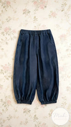 Jogger de Mezclilla Unisex | Relaxed Fit con Cintura Fruncida y Bolsa Bordada